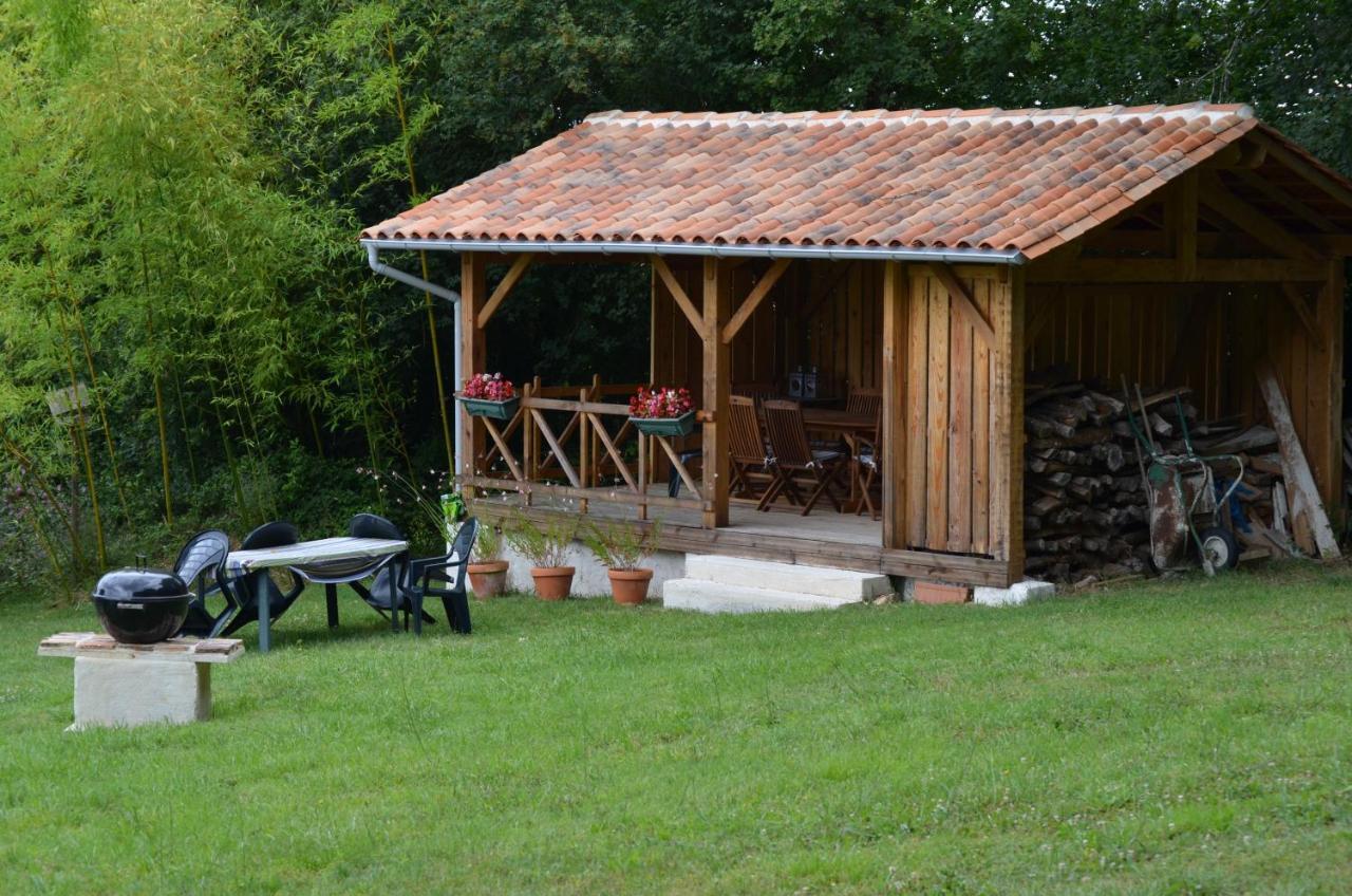 Katy'S Barn Villa Saint-Aulaye-Puymangou ภายนอก รูปภาพ